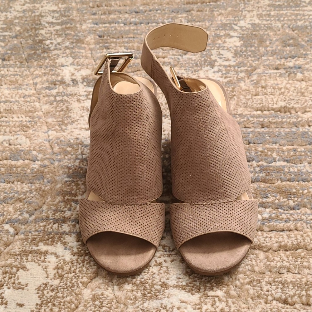 Expression Ophelia Beige Block Heel Sandals